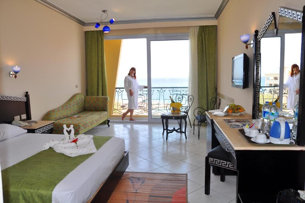 King Tut Aqua Park Beach Resort - 13