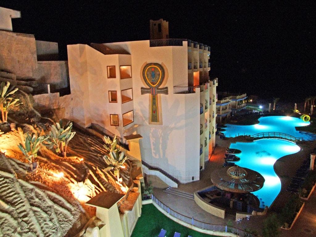 Sphinx Aqua Park Beach Resort - 8