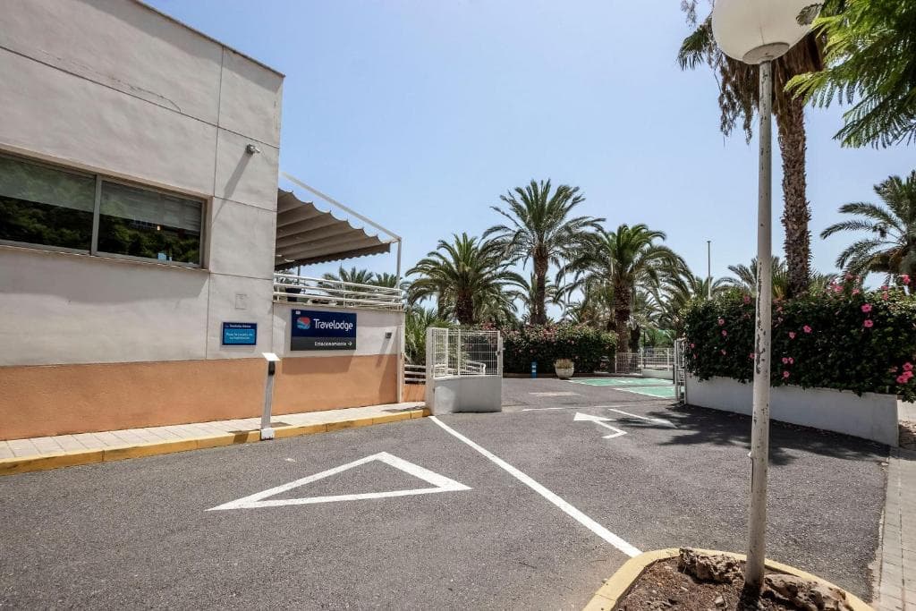 Hotel Travelodge Alicante Puerto - 26