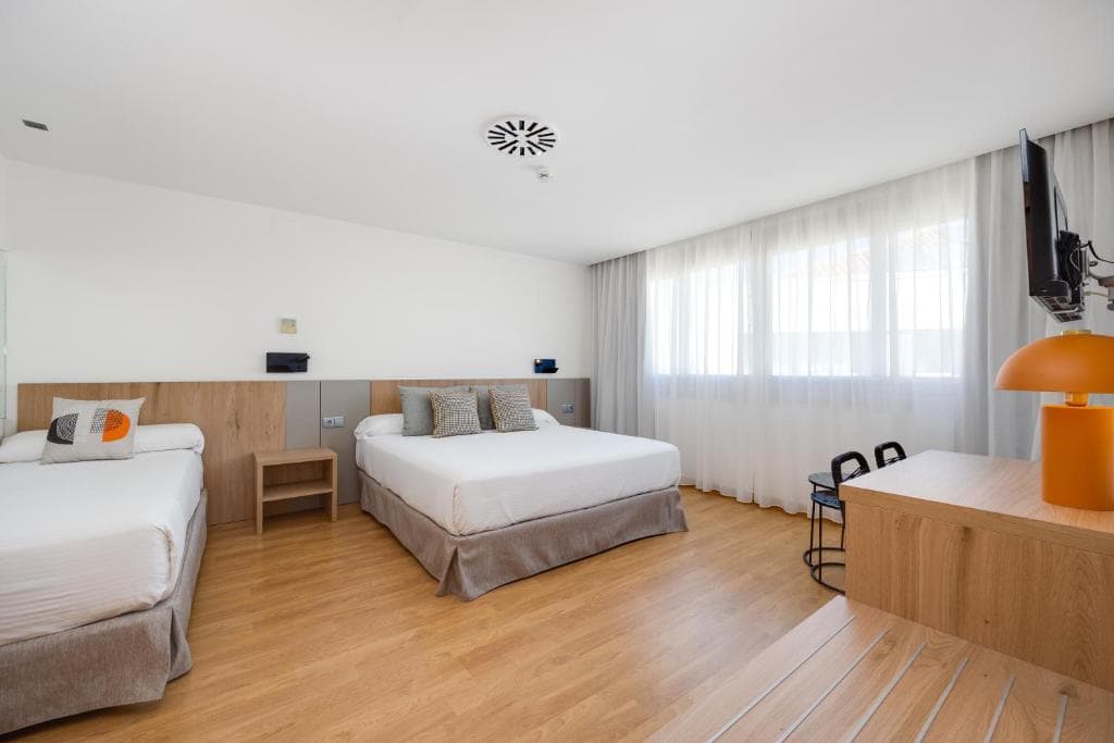 Hotel Daniya Alicante - 29