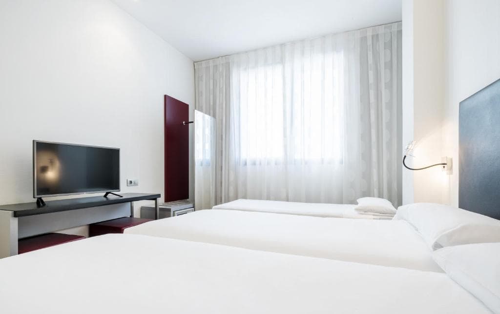 Hotel ILUNION Aqua 3 - 8