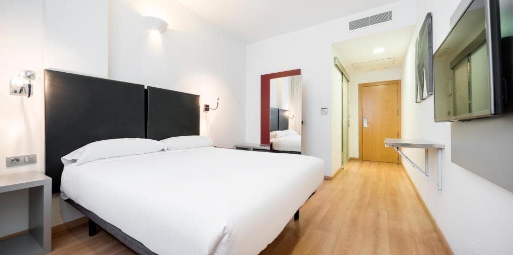 Hotel ILUNION Aqua 3 - 12