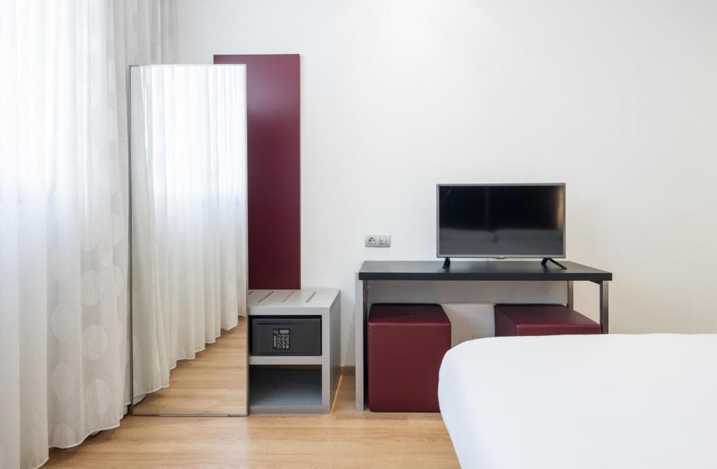 Hotel ILUNION Aqua 3 - 14