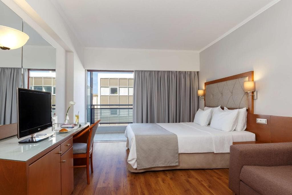 Hotel Best Western Plus Plaza - 9