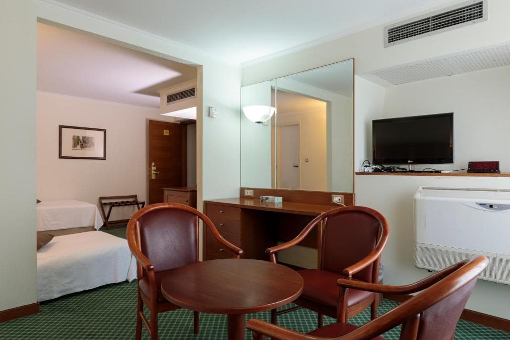 Hotel Best Western Plus Plaza - 28