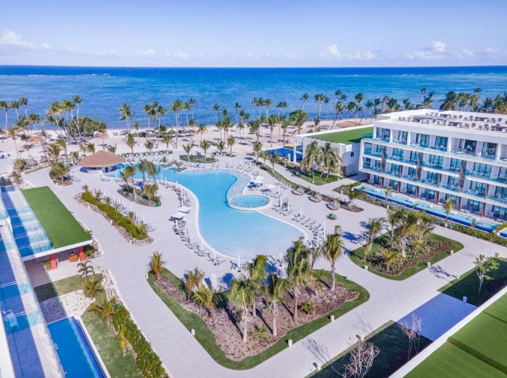Serenade Punta Cana Beach & Spa Resort - 2