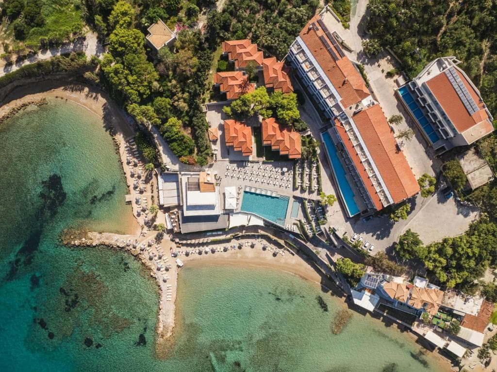 Alexandra Beach Resort & Spa - 1