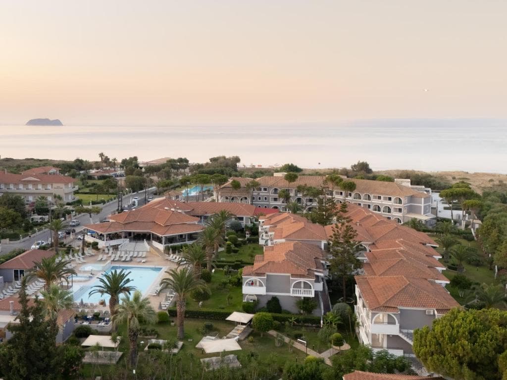 Hotel Golden Sun - 1