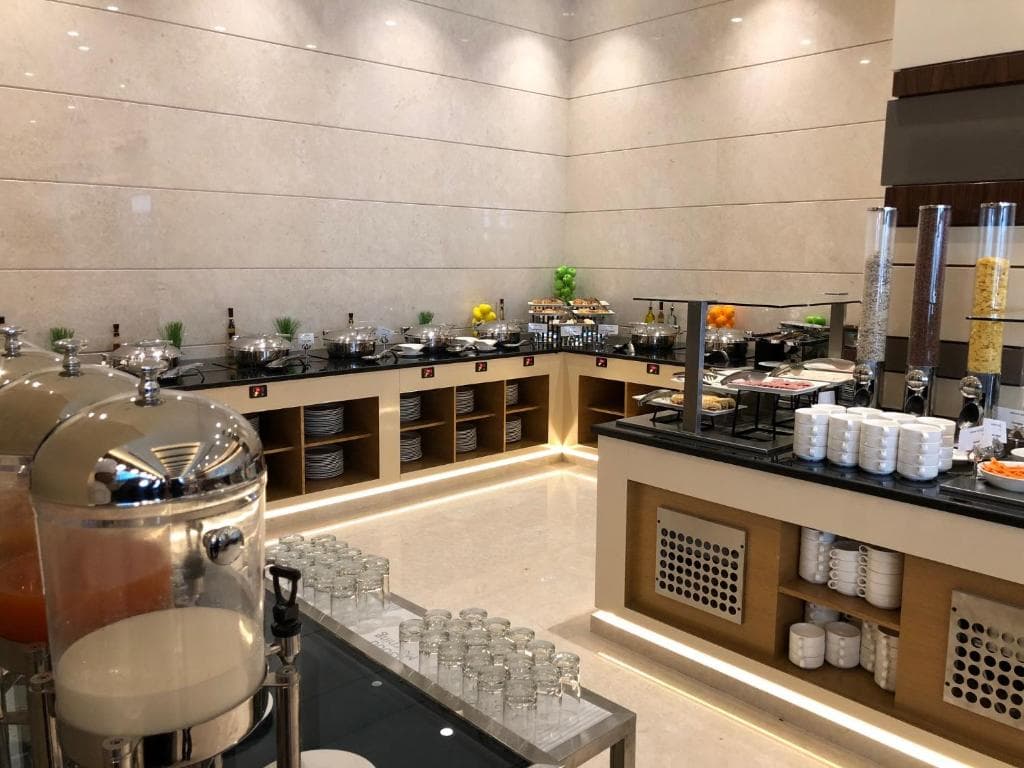 Hotel Golden Tulip Media - 28