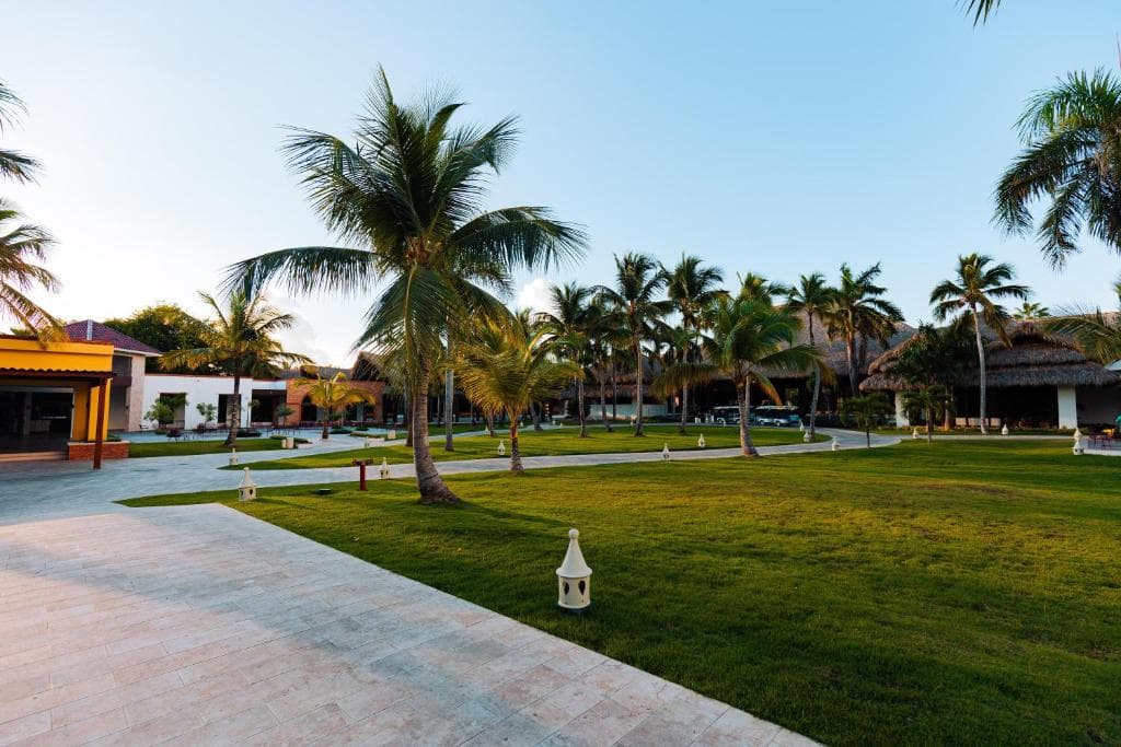 Tropical Princess Beach Resort & Spa - 6
