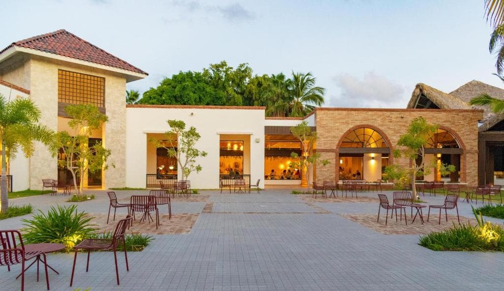 Tropical Princess Beach Resort & Spa - 8