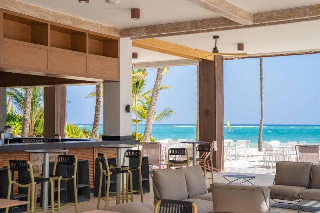Tropical Princess Beach Resort & Spa - 11