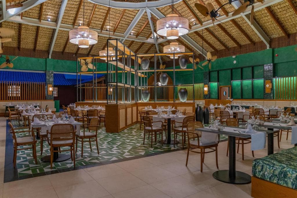 Tropical Princess Beach Resort & Spa - 15