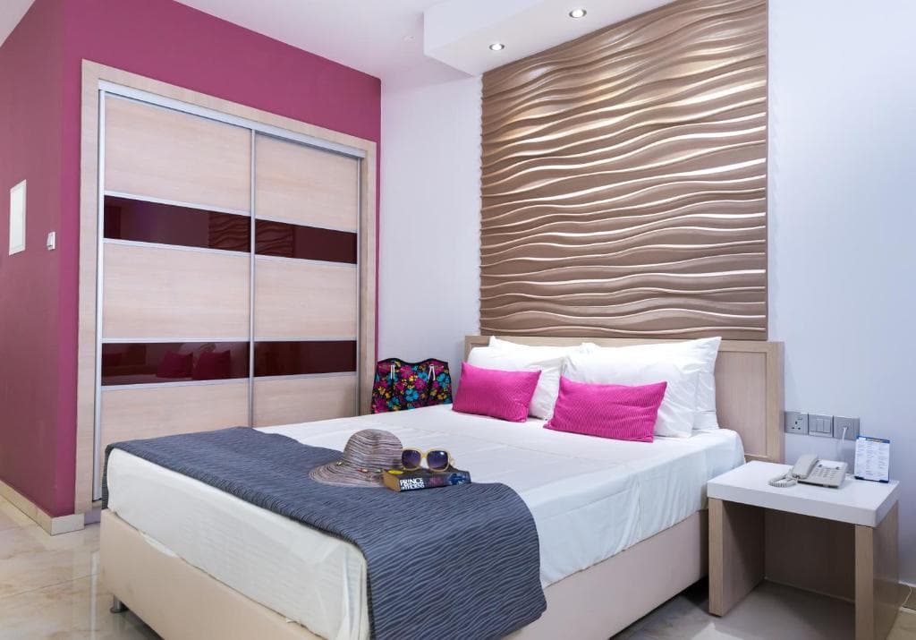 Loutsiana Deluxe Apartments - 15