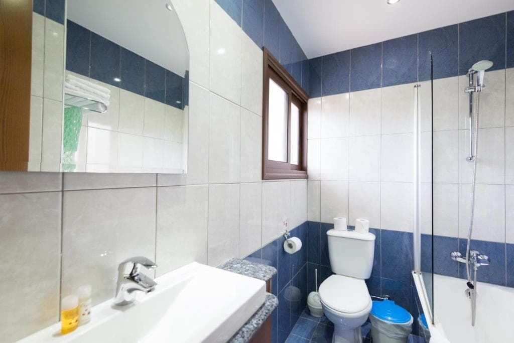 Loutsiana Deluxe Apartments - 28