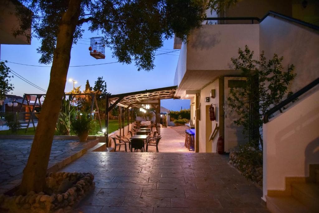 Iraklis Apartments - 6