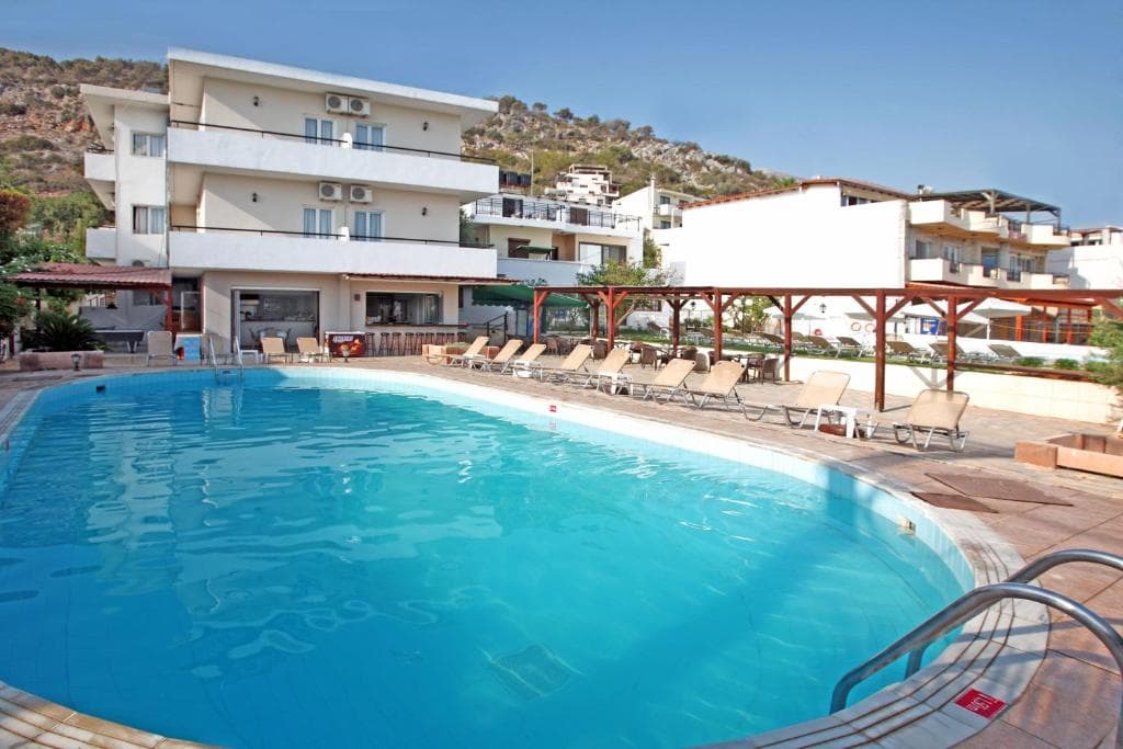 Iraklis Apartments - 1