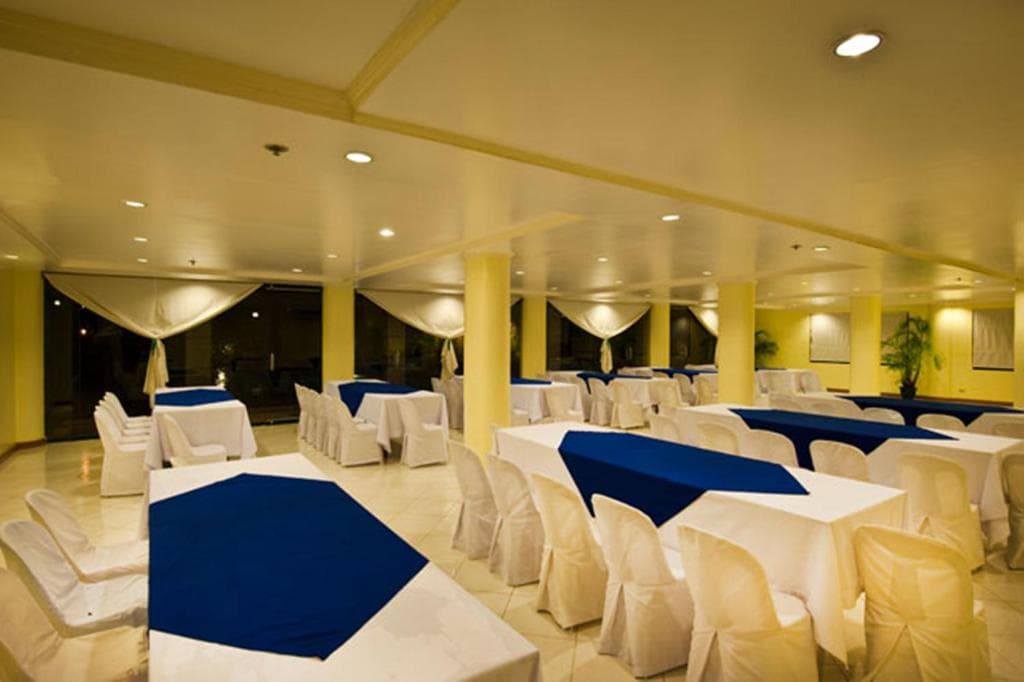 Hotel Fleuris Palawan - 39