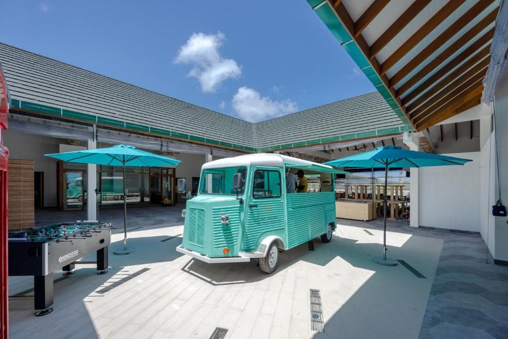 Joy Island Maldives All Inclusive Resort - 43