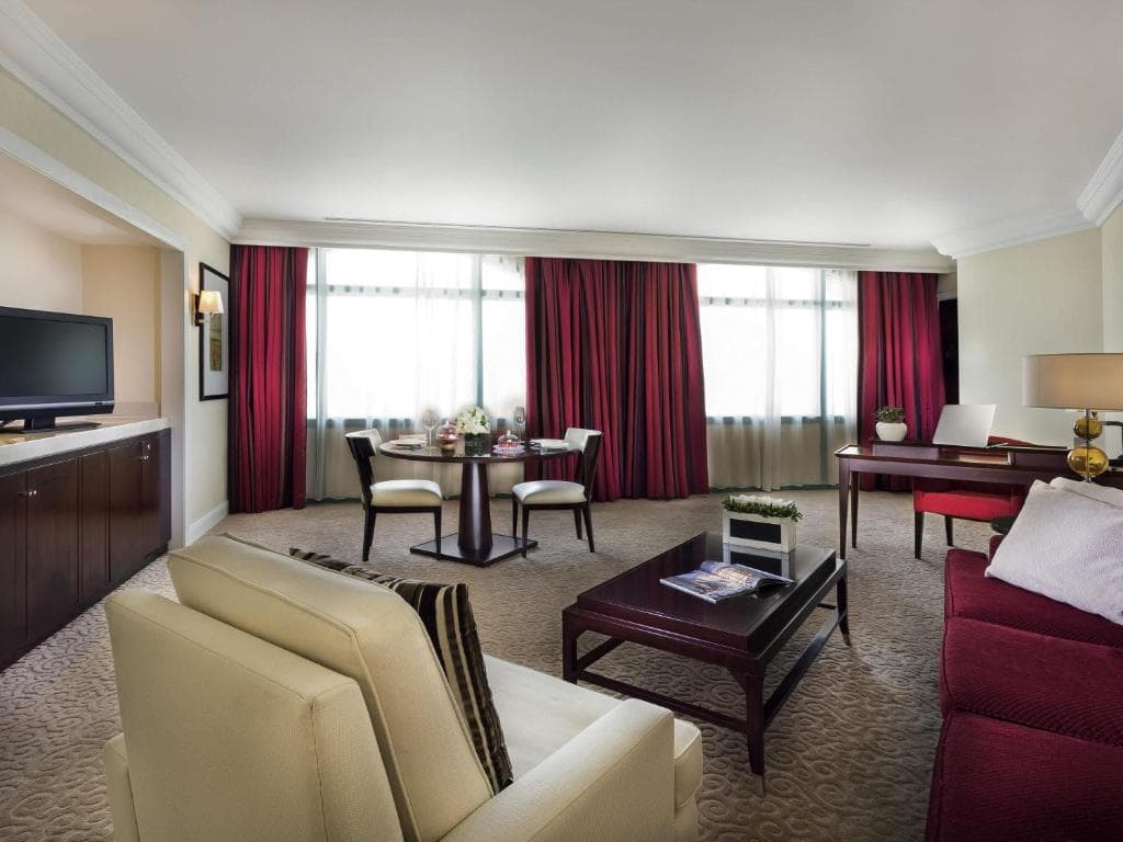 Hotel Movenpick Grand Al Bustan - 7