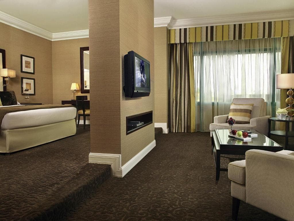 Hotel Movenpick Grand Al Bustan - 8
