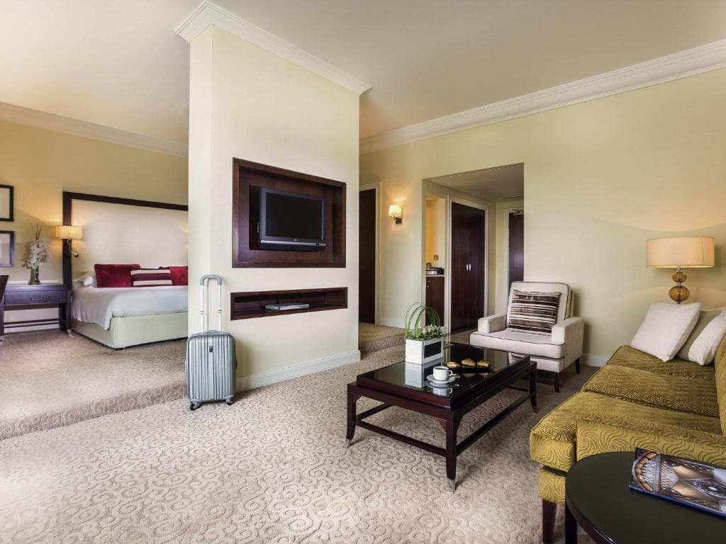 Hotel Movenpick Grand Al Bustan - 9