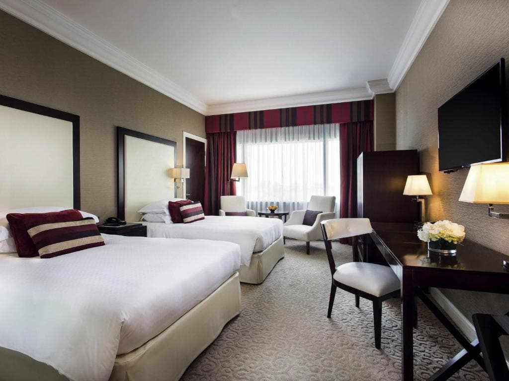 Hotel Movenpick Grand Al Bustan - 12