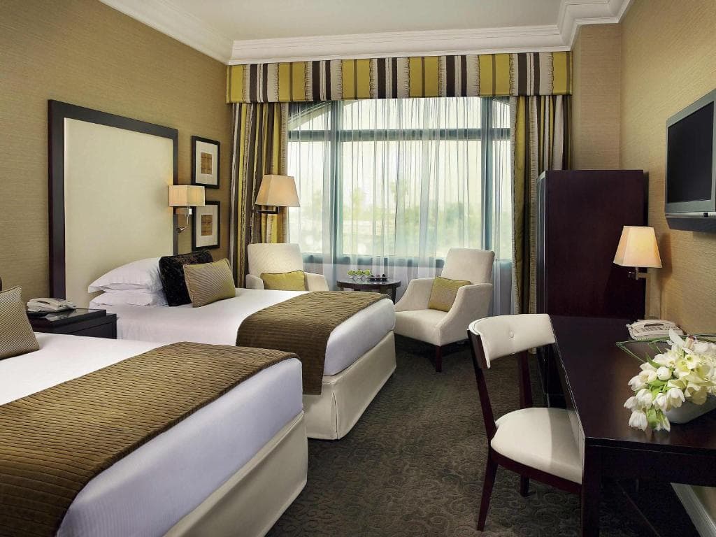 Hotel Movenpick Grand Al Bustan - 15