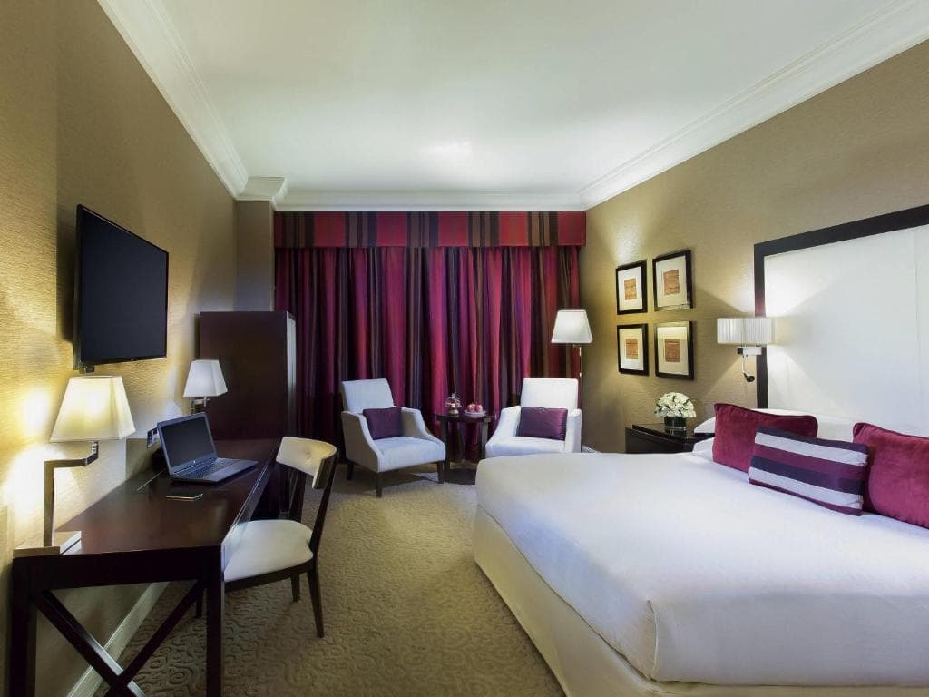 Hotel Movenpick Grand Al Bustan - 19