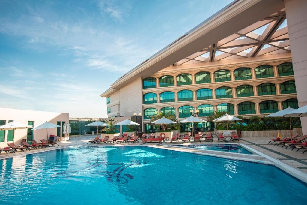 Hotel Movenpick Grand Al Bustan - 44