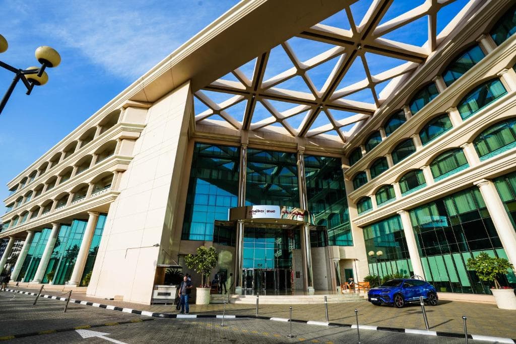 Hotel Movenpick Grand Al Bustan - 45