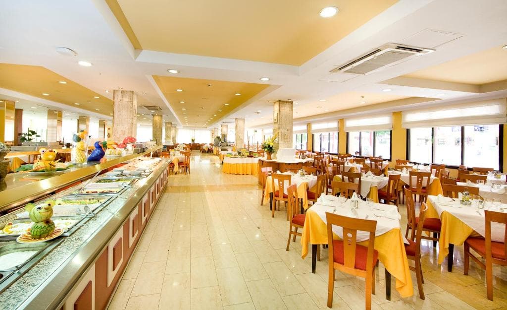 Hotel Monarque Cendrillon - 5