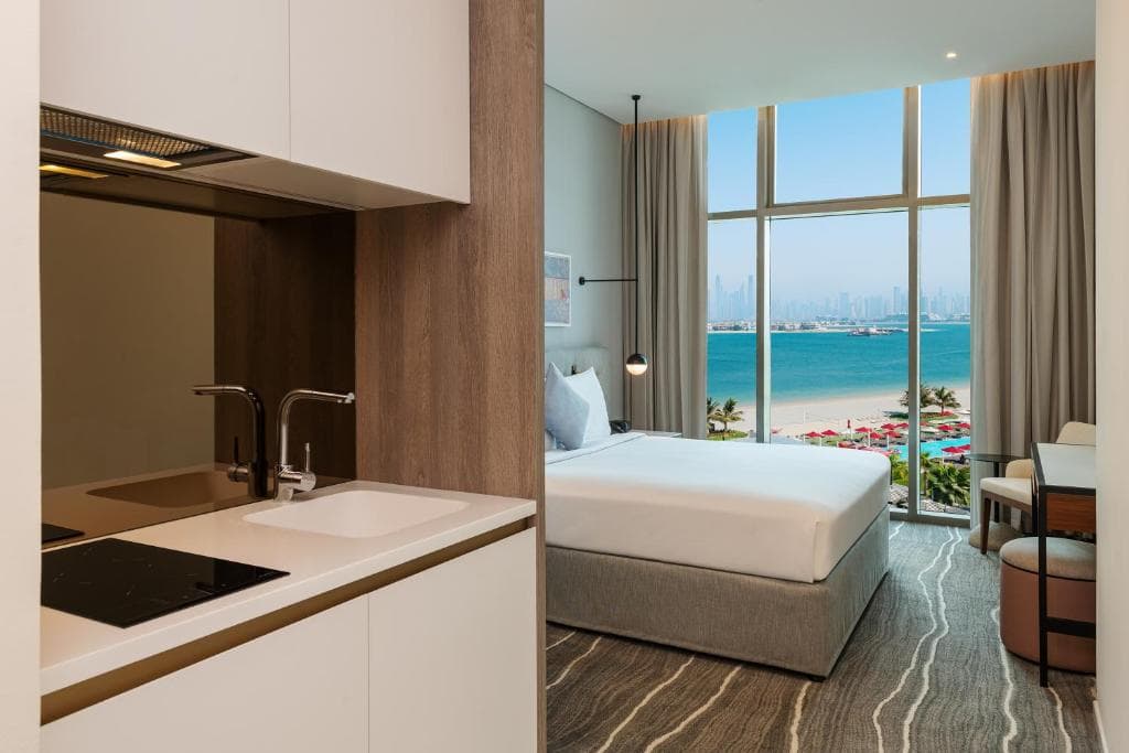 Th8 Palm Dubai Beach Resort, Vignette Collection - 2