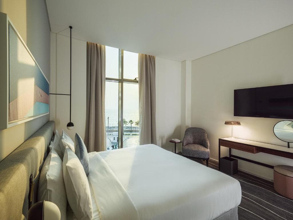 Th8 Palm Dubai Beach Resort, Vignette Collection - 33