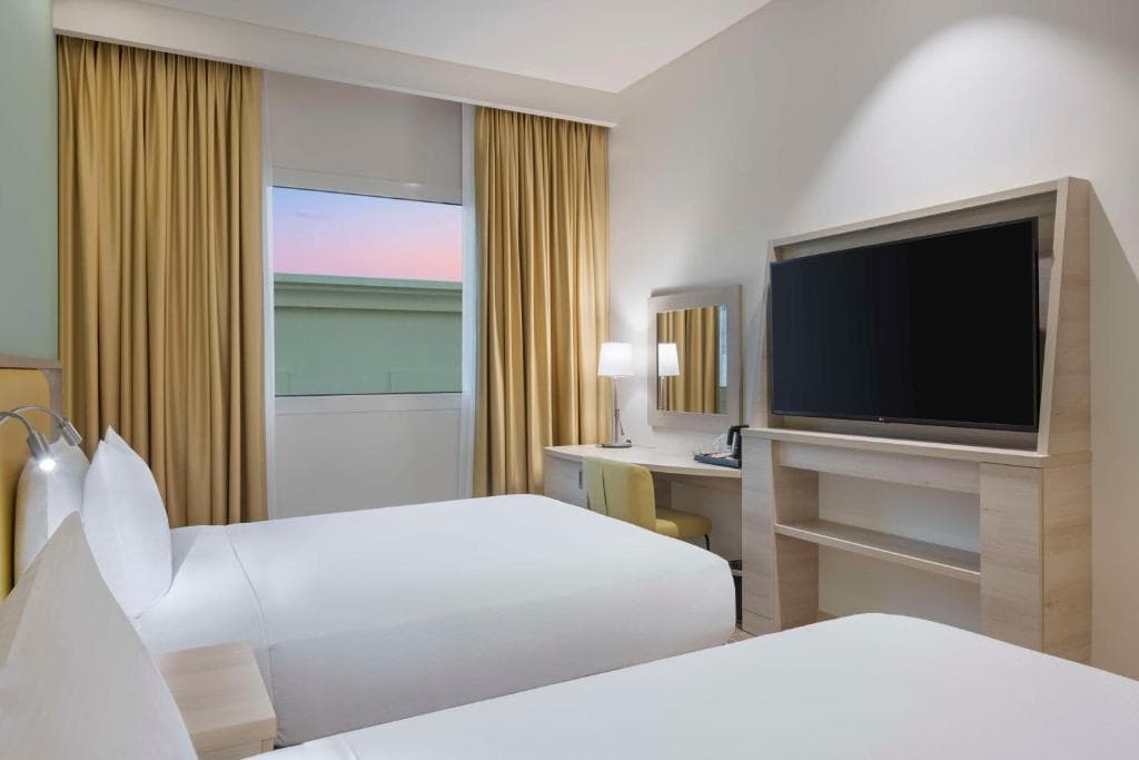 Hotel Hampton by Hilton Doha Old Town - 38