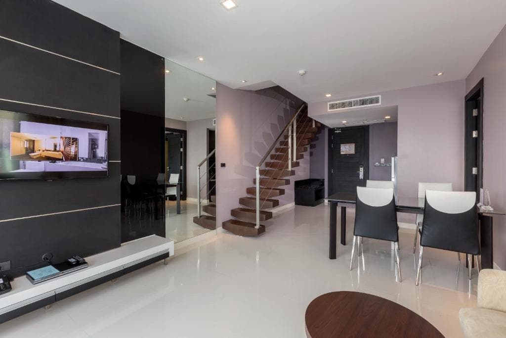 The Charm Resort Phuket - 17