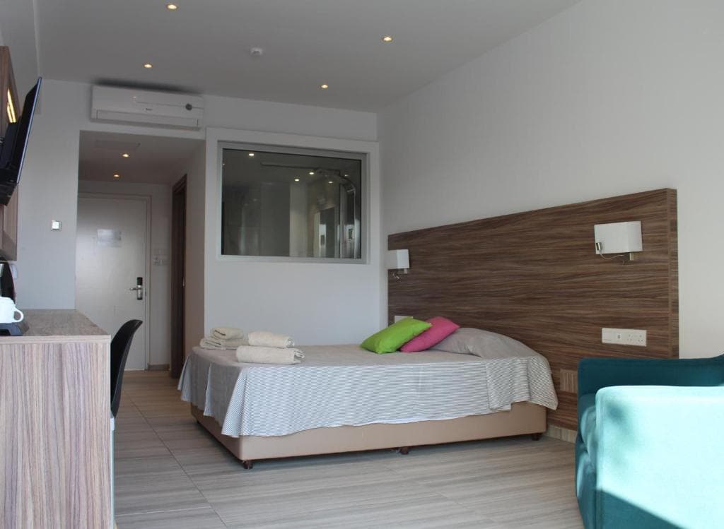 Hotel Fedrania Gardens - 11