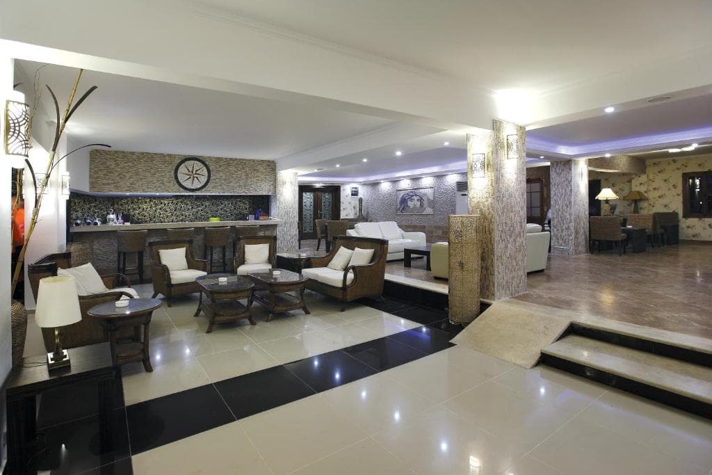 Costa Bitezhan Hotel - 39