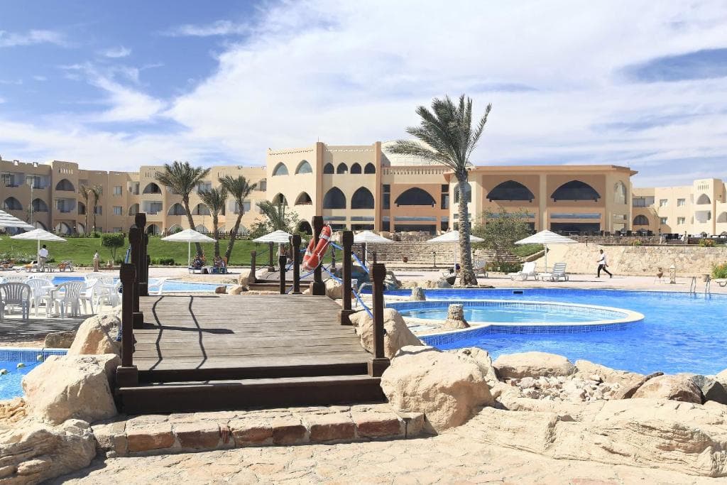 The Three Corners Equinox Beach Resort - 8