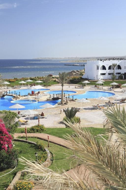 The Three Corners Equinox Beach Resort - 9
