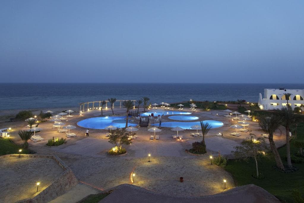 The Three Corners Equinox Beach Resort - 11
