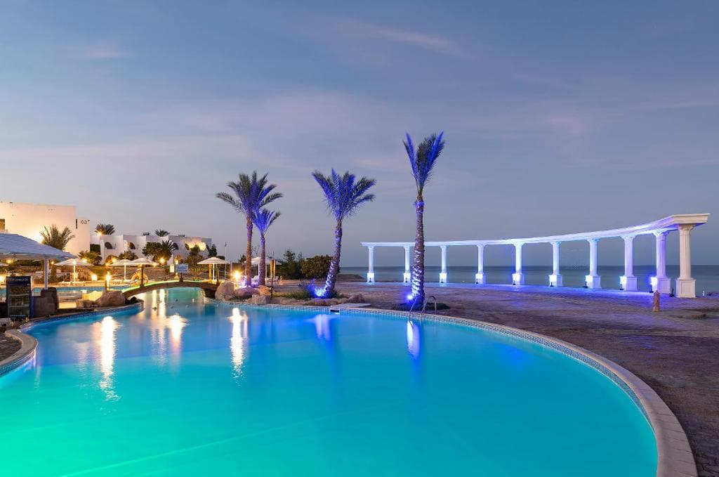 The Three Corners Equinox Beach Resort - 24