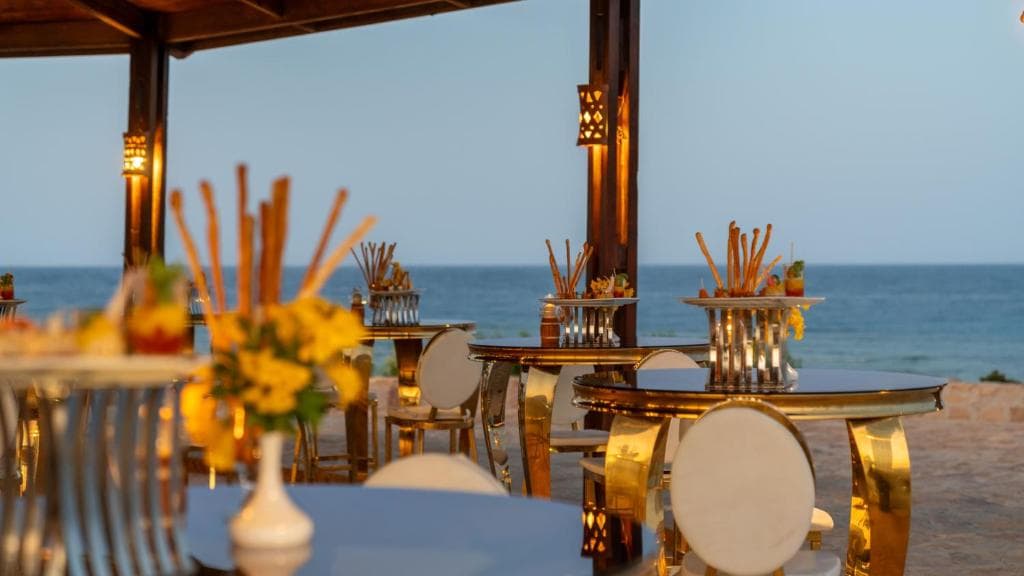 The Three Corners Equinox Beach Resort - 39