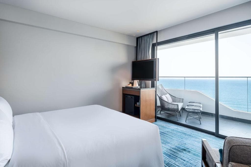 Hilton Garden Inn Da Nang - 24