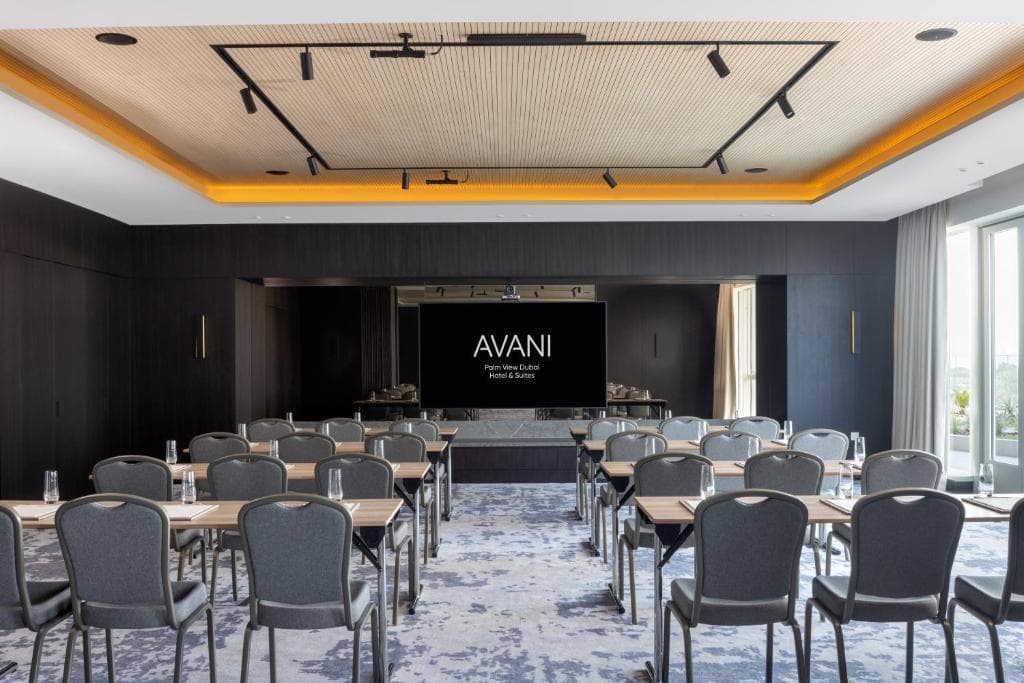 Avani Plus Palm View Dubai Hotel & Suites - 12