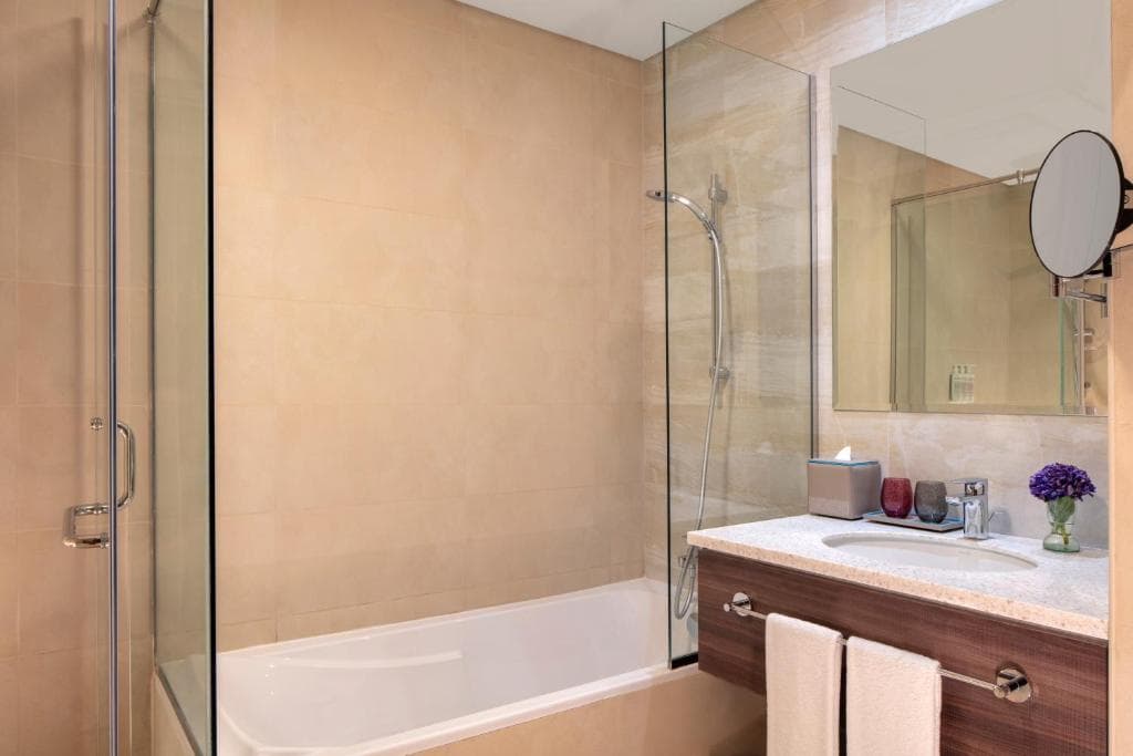 Avani Plus Palm View Dubai Hotel & Suites - 21