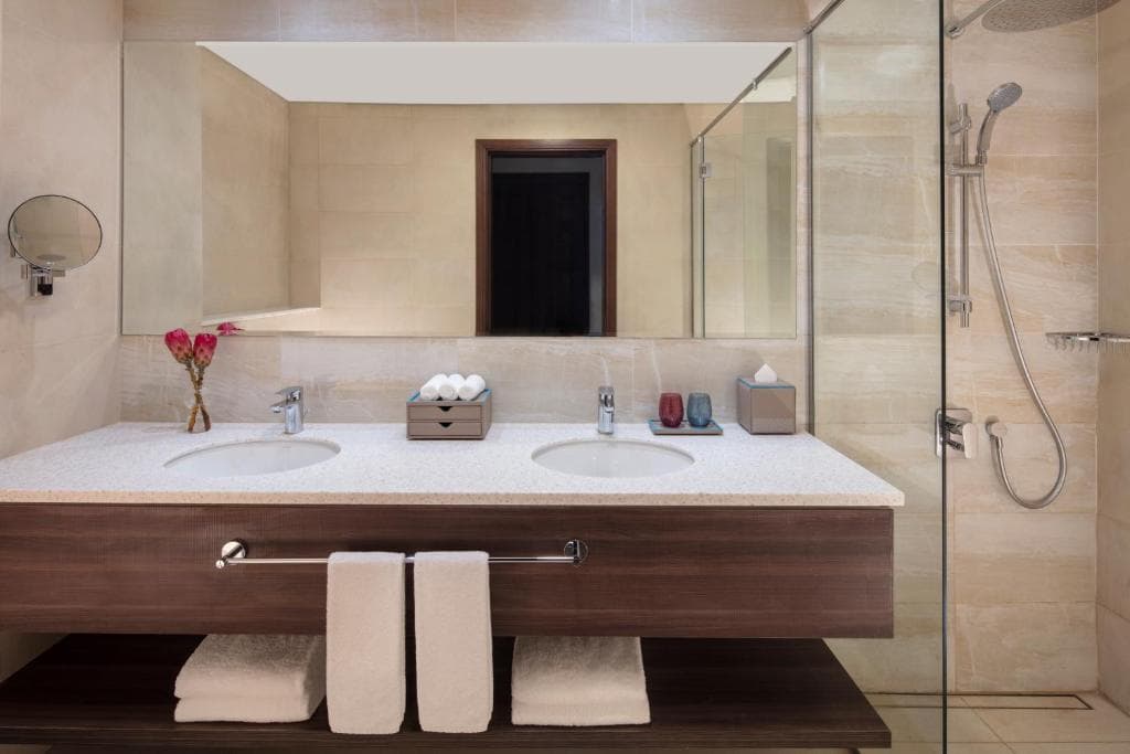 Avani Plus Palm View Dubai Hotel & Suites - 36