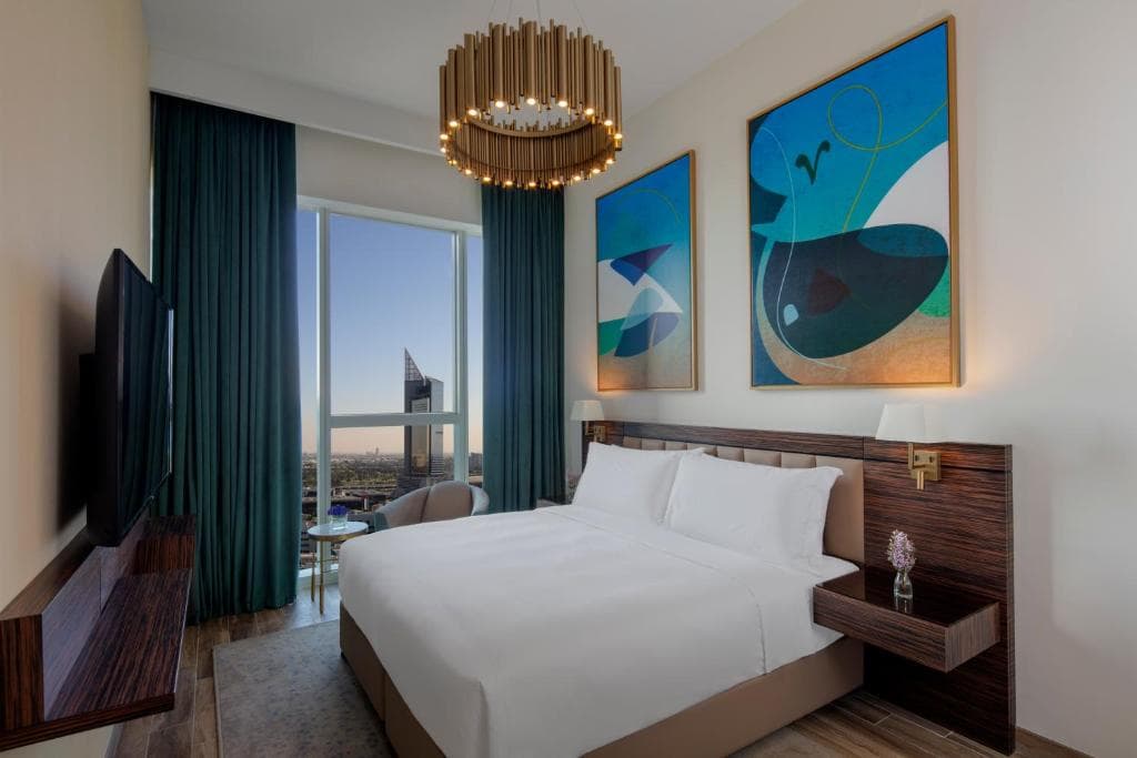 Avani Plus Palm View Dubai Hotel & Suites - 37