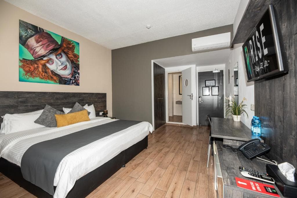 Rise Street Art Hotel - 11