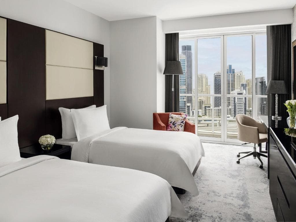 Movenpick Hotel Jumeirah Lakes Towers - 18